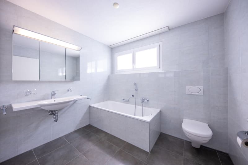 Moderne 3.5-Zimmerwohnung mit grossem Balkon nach Süden in Schwerzenbach (7)