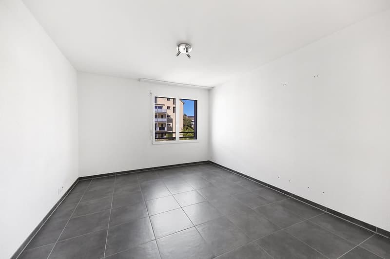 Moderne 3.5-Zimmerwohnung mit grossem Balkon nach Süden in Schwerzenbach (6)