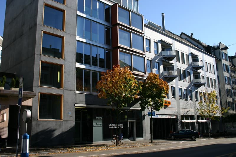 Places de stationnement - Au Kreuzplatz / près de la gare de Stadelhofen à louer (2)