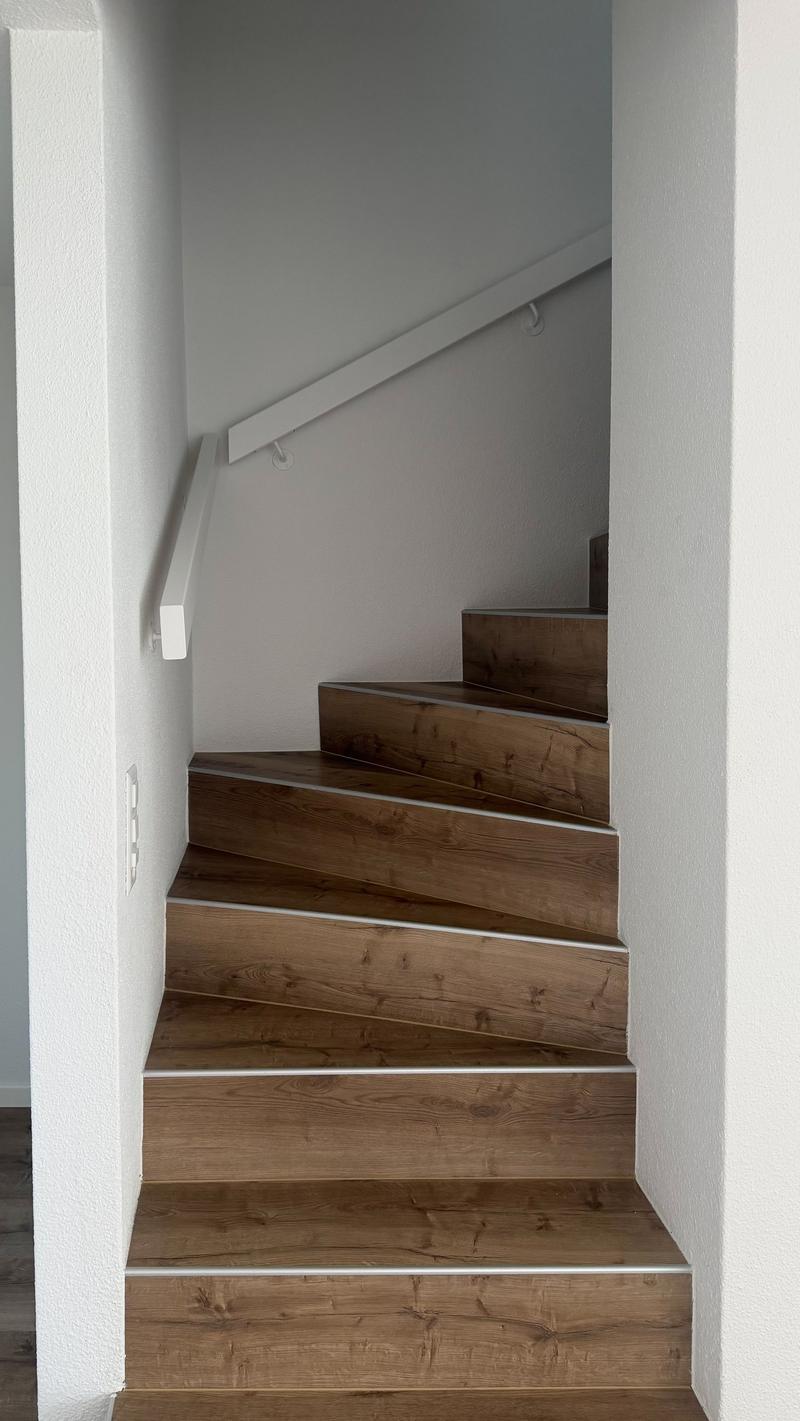 Maisonette ristrutturata di 5 locali con balcone a Bonstetten (11)