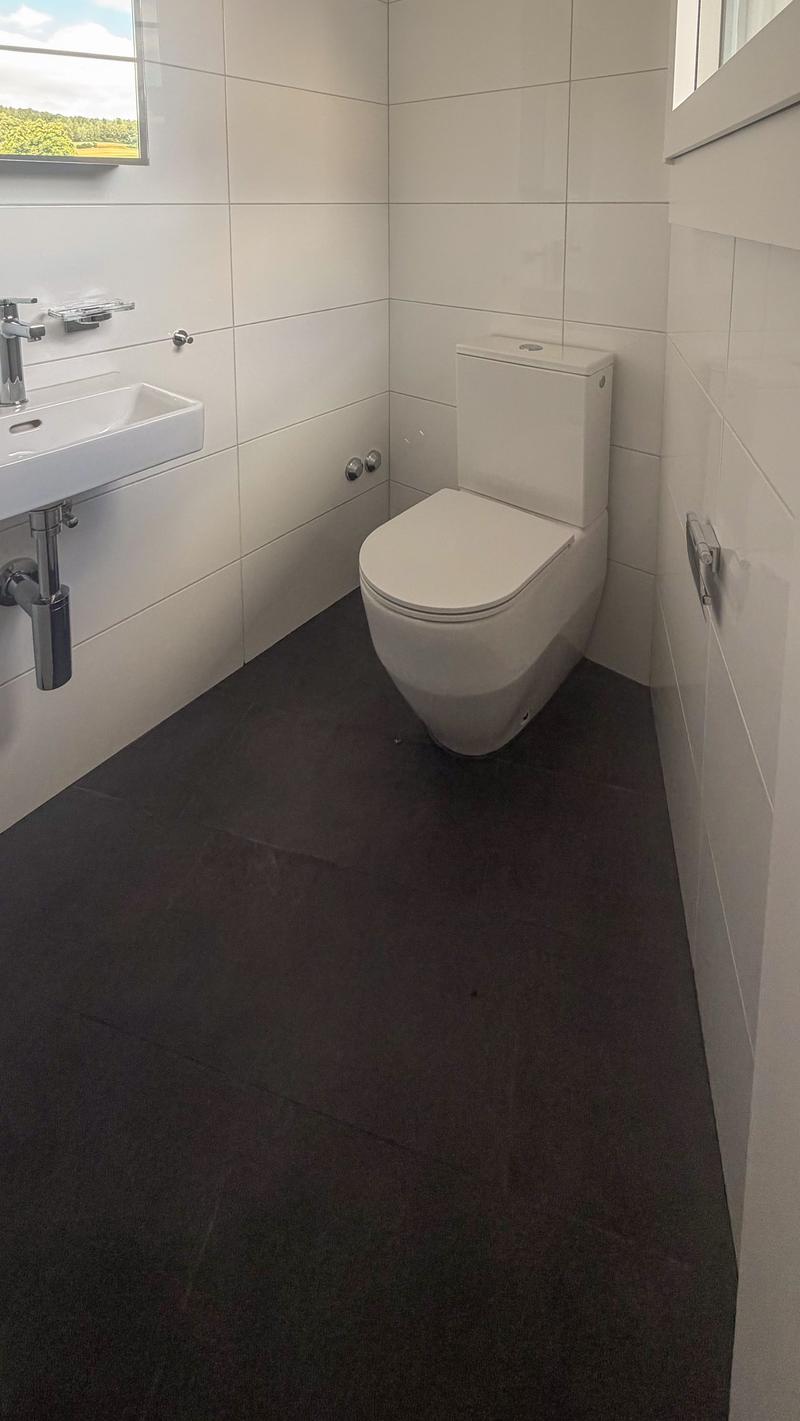 Maisonette ristrutturata di 5 locali con balcone a Bonstetten (10)