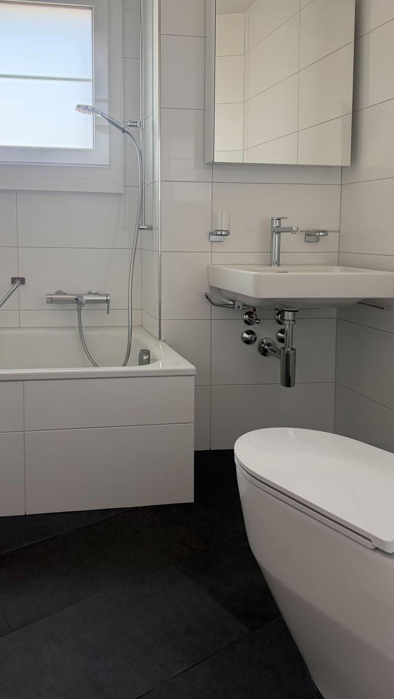 Maisonette ristrutturata di 5 locali con balcone a Bonstetten (9)
