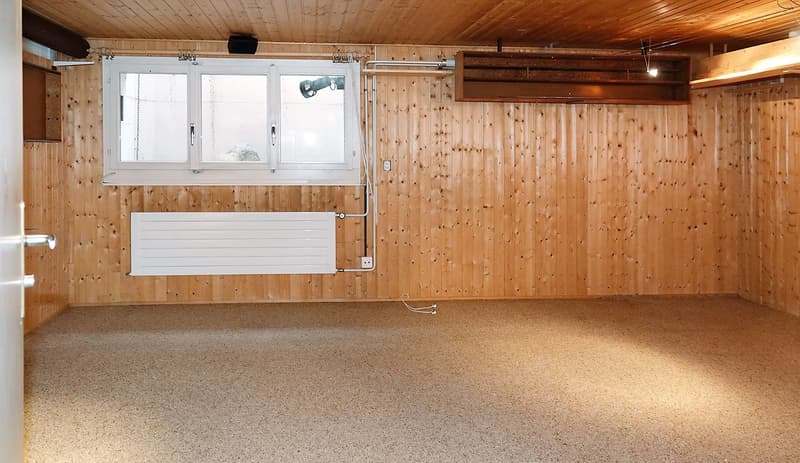 Eckhaus – sonniges Familienparadies mit grossem Garten und verglaster Pergola! (22)