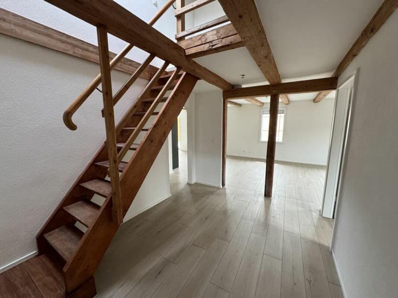 Eingangsbereich mit Treppe zum DG