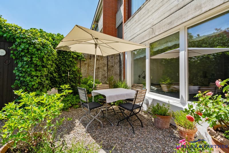 Living like in your own house – 6½-room garden apartment in Feldmeilen (3)