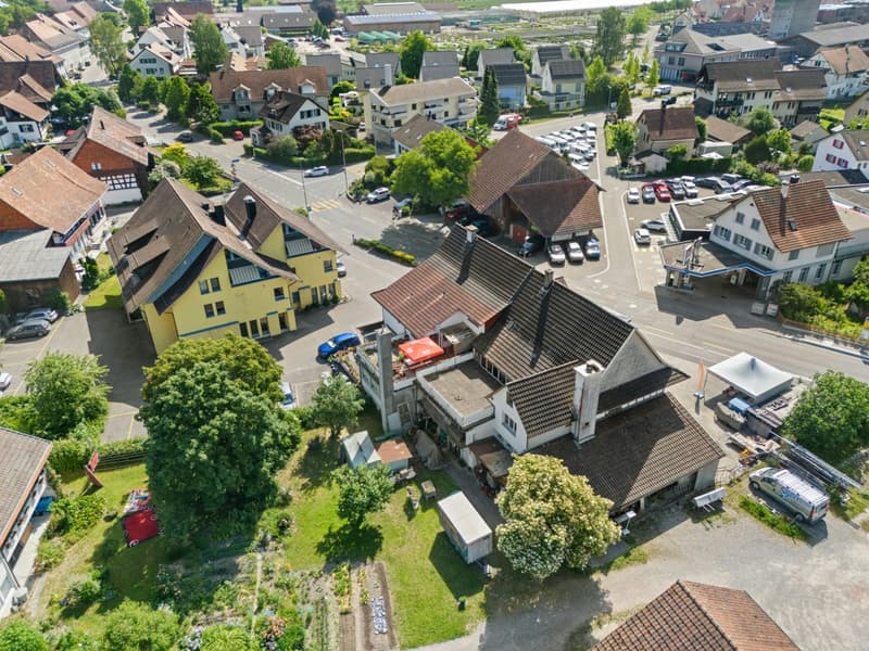 Il tuo investimento immobiliare: appartamenti in affitto/studi medici nel centro del villaggio di Rafz (9)