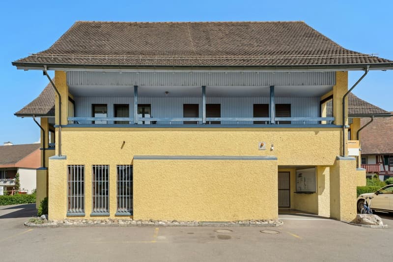 Il tuo investimento immobiliare: appartamenti in affitto/studi medici nel centro del villaggio di Rafz (4)