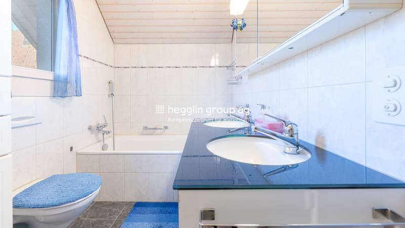 Naszelle mit Badewanne