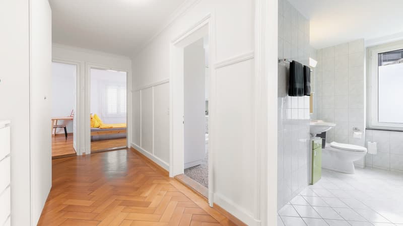 Room 2 / Furnished shared room in quiet location (3)