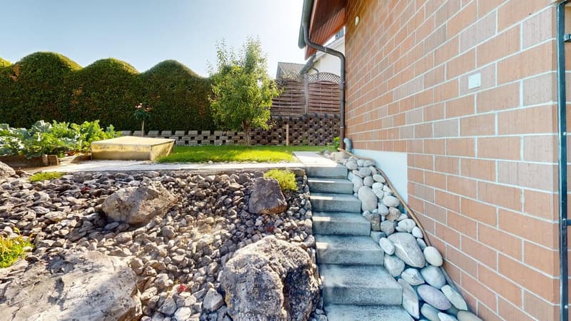 Charming 5.5-room single-family house for rent in Honau (13)