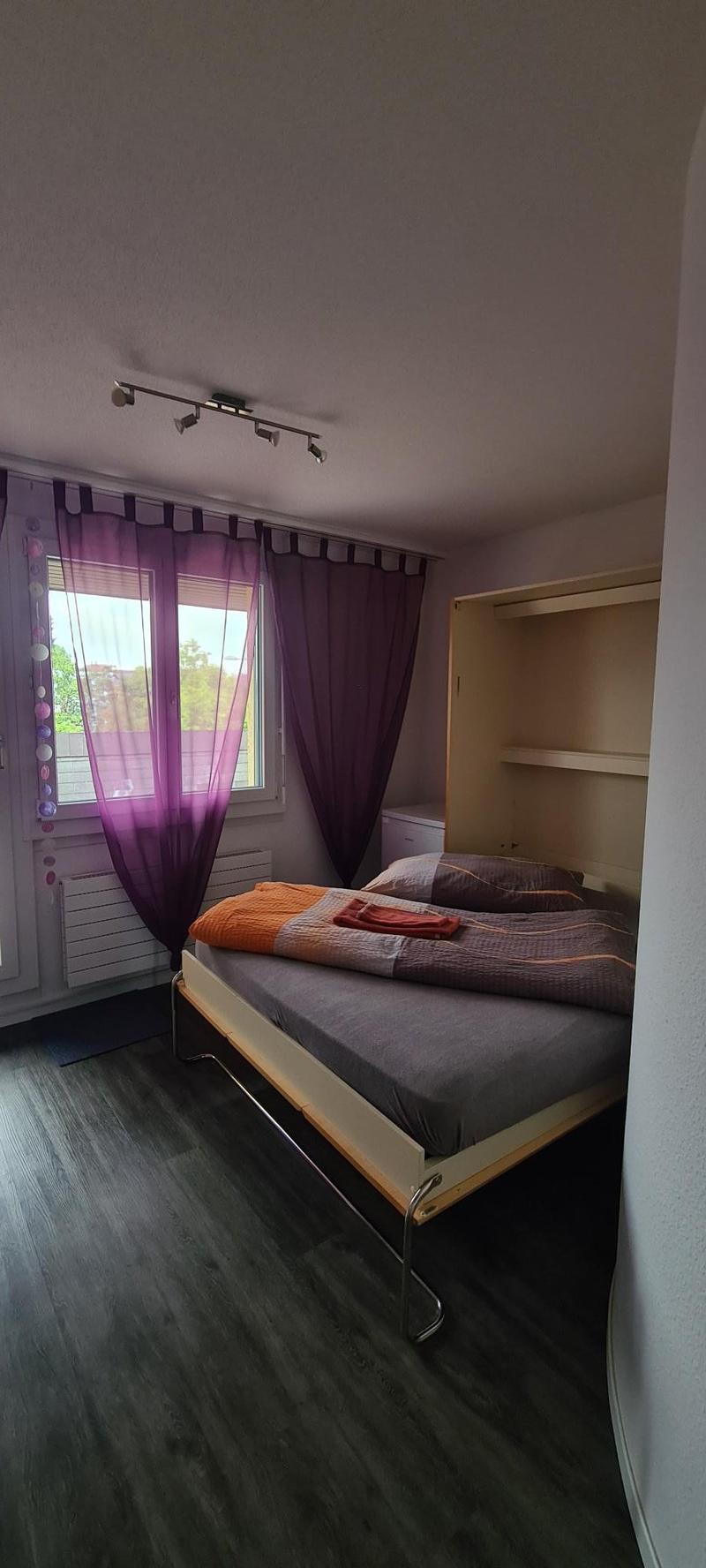 Chambre pour 4 / Chambre meublée en colocation à Cham (2)