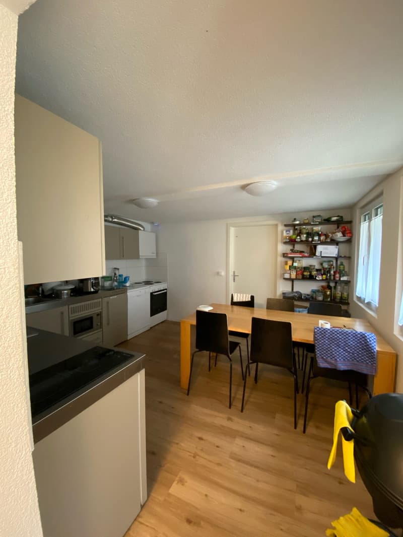 Z 506 / Vollausgerüstetes, möbliertes WG-Zimmer mit TV / Internet (7)