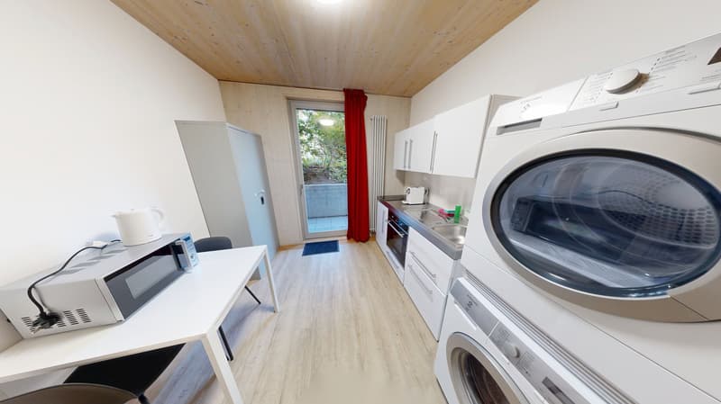 Z. 001 / Helles WG-Zimmer in Affoltern am Albis – ideal für Studierende und junge Berufstätige (3)