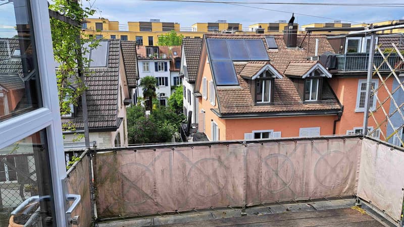 Disponibile temporaneamente: affascinante appartamento di 3 locali in un edificio storico a Zürcher Seefeld (11)