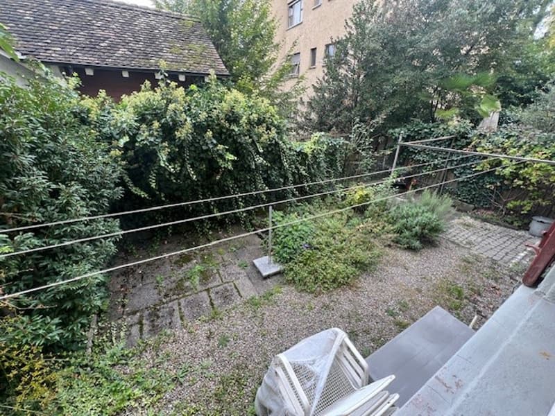 Disponibile temporaneamente: affascinante appartamento di 3 locali in un edificio storico a Zürcher Seefeld (10)