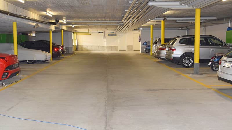 Einstellplatz in der Tiefgarage (2)