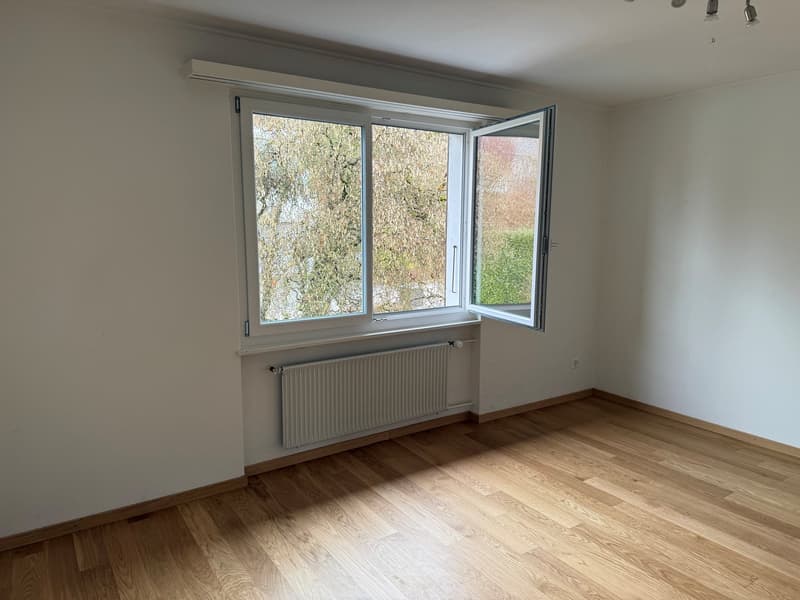 Charming 5.5-room row house in a quiet location in Ittigen (10)