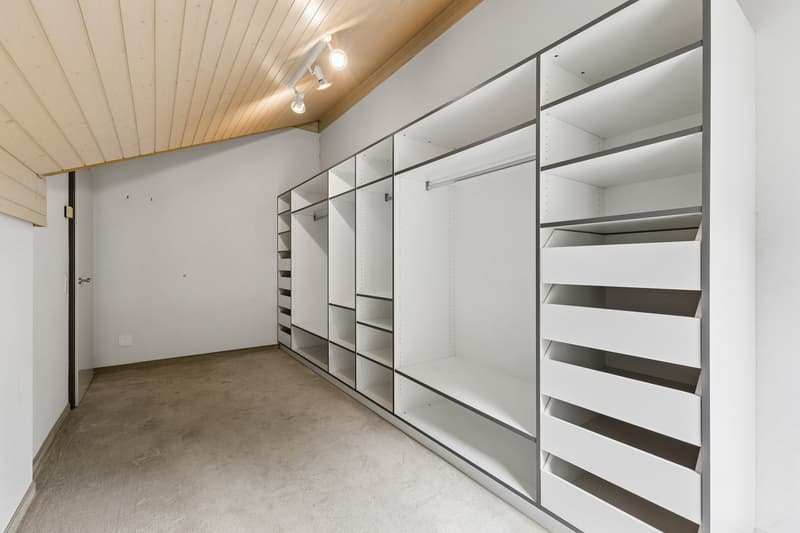 5.5-Zimmer - Maisonette Terrassenwohnung mit 51 m2 Terrasse und 315 m2 Gartenanteil (19)