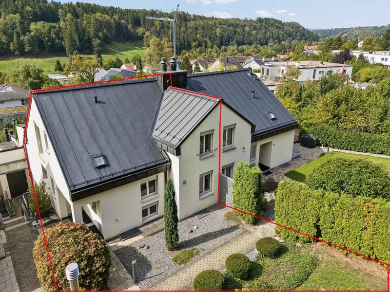 5.5-Zimmer - Maisonette Terrassenwohnung mit 51 m2 Terrasse und 315 m2 Gartenanteil (1)