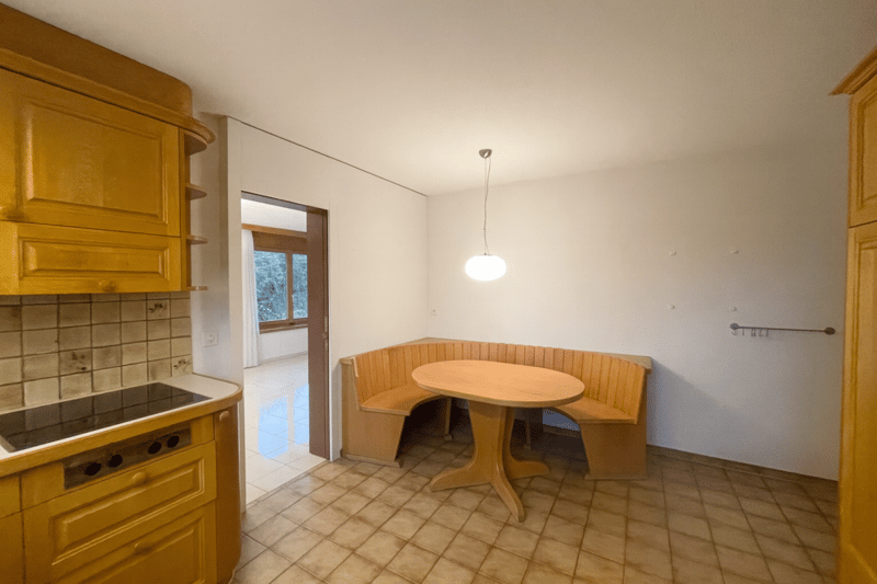 Prime location! Spacious plot with single-family house (6)