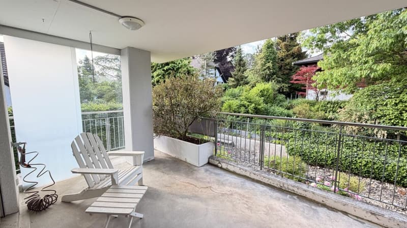 Elegant living with a far-reaching view (10)