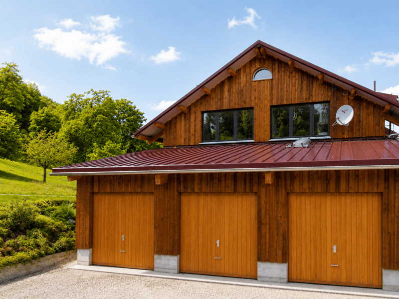 Gemütliche Wohnung im rustikalen Holz-Stil mit viel Charme (1)