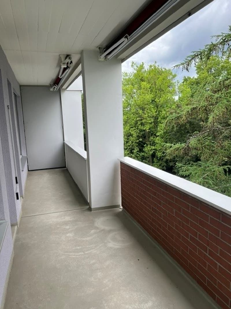 Bright 3-room apartment with large roof terrace in Zürich-Oerlikon (7)