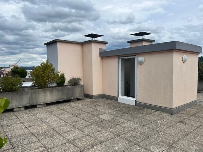 Bright 3-room apartment with large roof terrace in Zürich-Oerlikon (11)