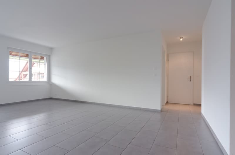 Charmante 4-Zimmer-Maisonette-Wohnung in Oberweningen (14)