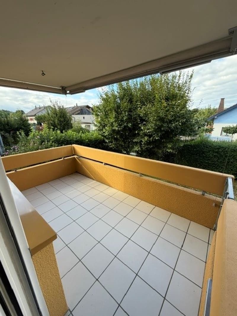 Idyllische 4.5-Zimmer-Wohnung mit Balkon und Garagenbox in Oberhasli (1)