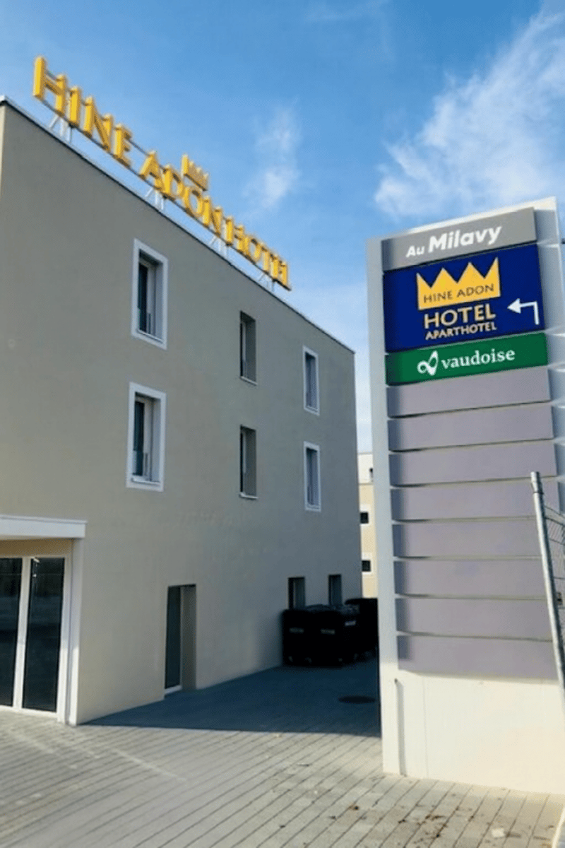 Geschäftsflächen im Gewerbezentrum Au Milavy 155m2 (2)