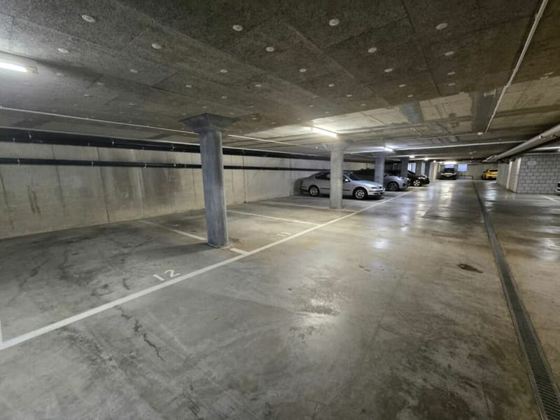 Parcheggio No 12 e 101, Eichenweg, Belp (3)
