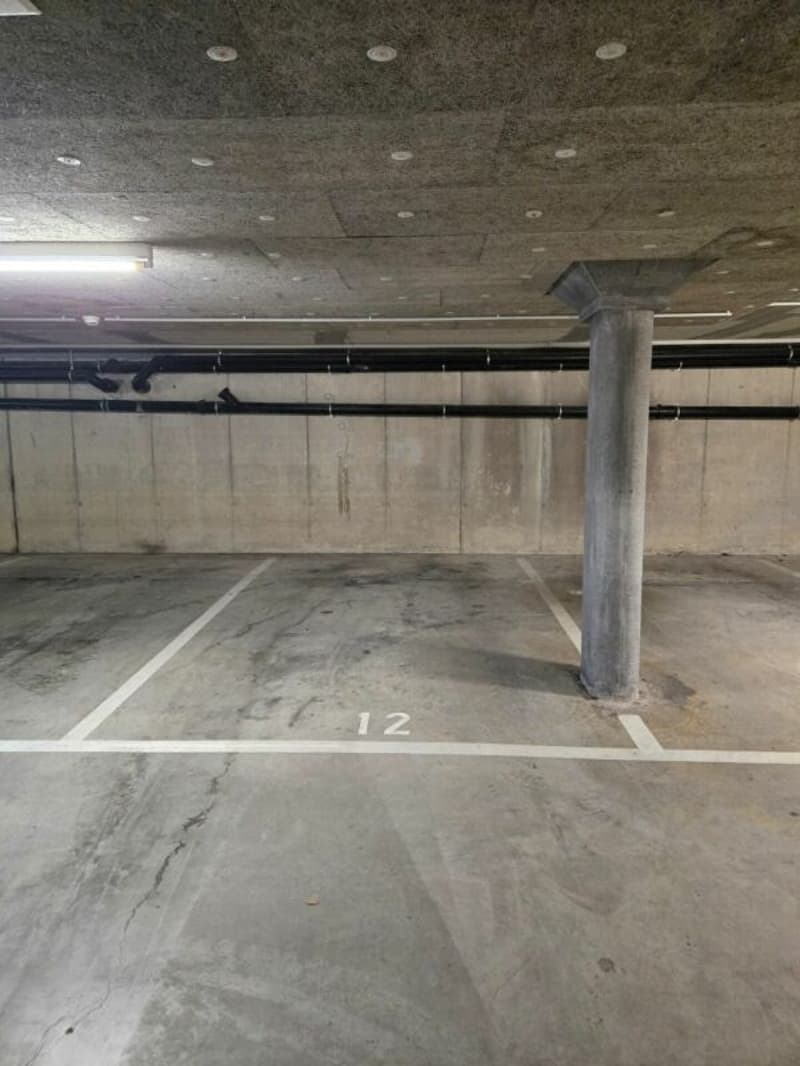 Parcheggio No 12 e 101, Eichenweg, Belp (1)