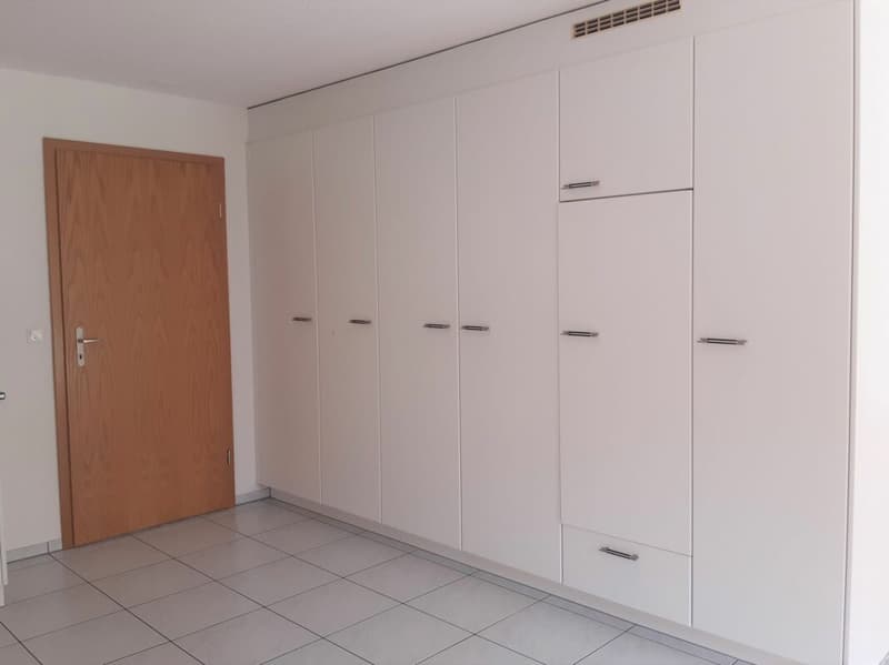 Appartamento di 3,5 locali al pianterreno con giardino (5)