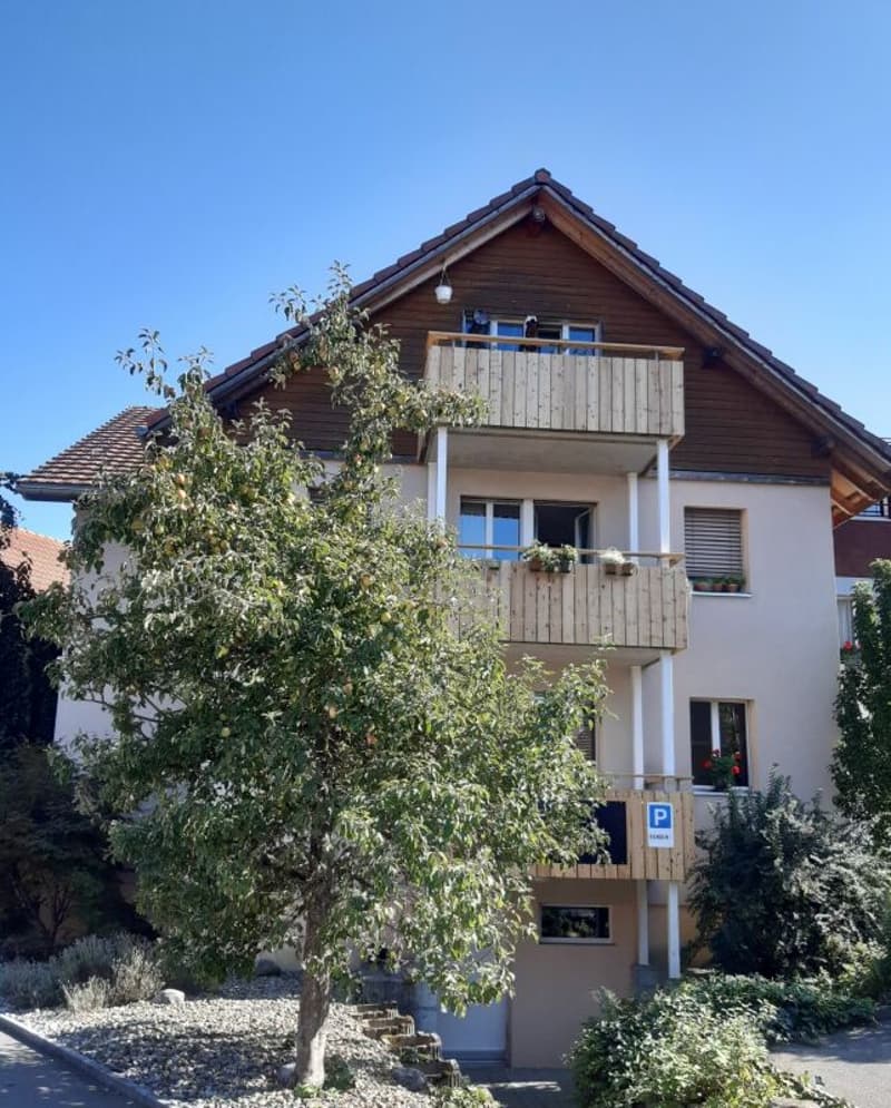 Appartement de 3,5 pièces au rez-de-chaussée avec jardin (11)