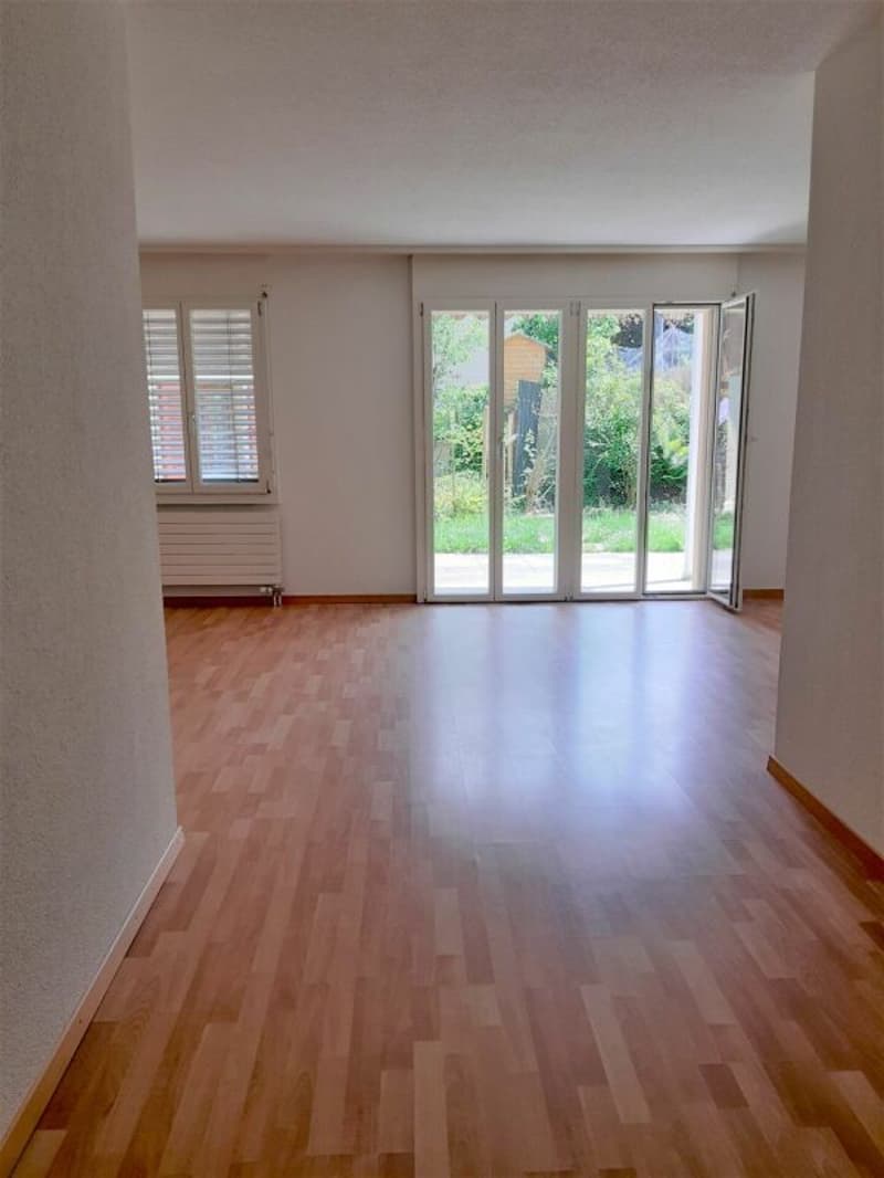 3.5-Zimmer Parterrewohnung mit Garten (6)