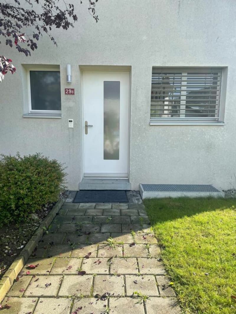 5.5 Zimmer Doppeleinfamilienhaus mit 2 EHP Inklusiv (12)