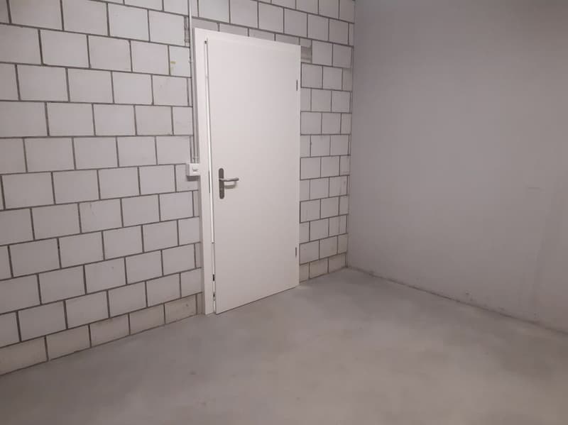 ZU VERMIETEN Bastelraum (1)