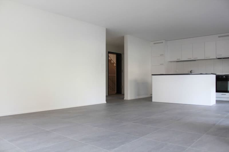 moderne 3.5-Zimmer Parterrewohnung 87m2 (2)