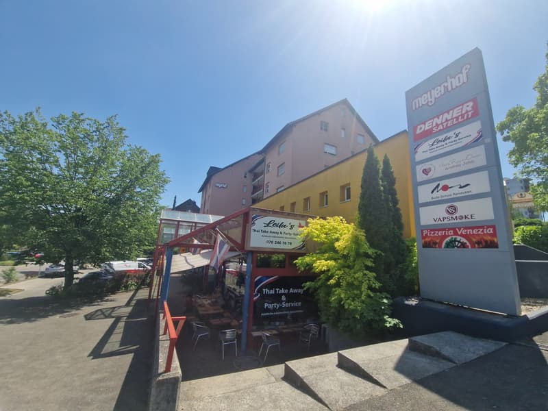 Spazio commerciale in posizione ideale a Bremgarten (2)