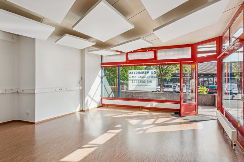 Gewerbe/Ladenfläche mit Schaufenster an bester Lage in Bremgarten (4)