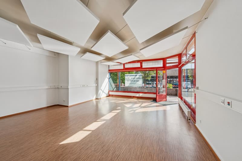 Gewerbe/Ladenfläche mit Schaufenster an bester Lage in Bremgarten (3)