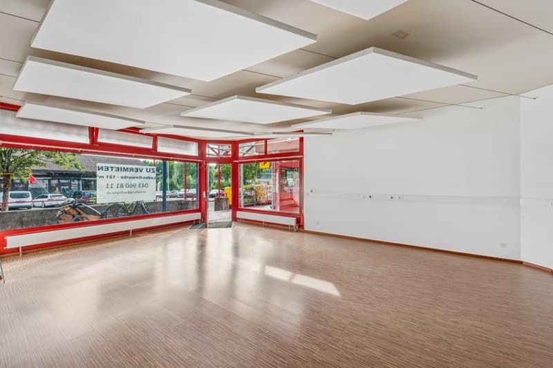 Gewerbe/Ladenfläche mit Schaufenster an bester Lage in Bremgarten (1)
