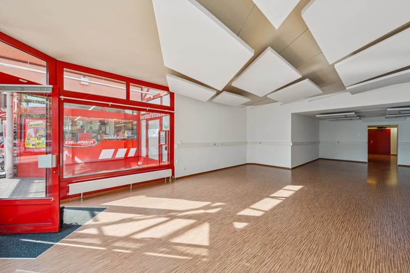 Gewerbe/Ladenfläche mit Schaufenster an bester Lage in Bremgarten (5)