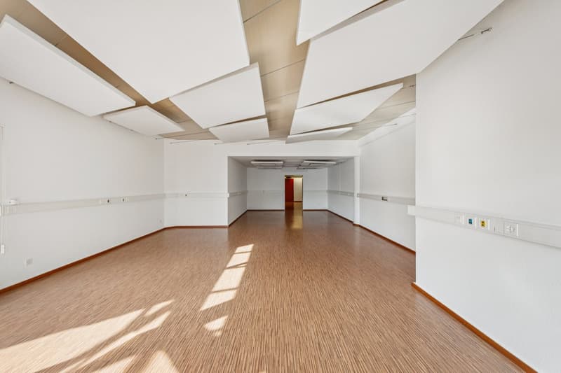 Gewerbe/Ladenfläche mit Schaufenster an bester Lage in Bremgarten (6)