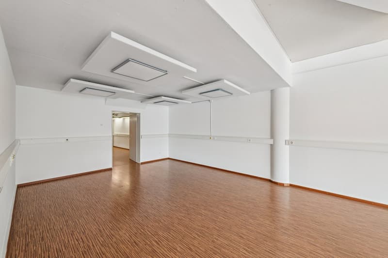 Gewerbe/Ladenfläche mit Schaufenster an bester Lage in Bremgarten (8)