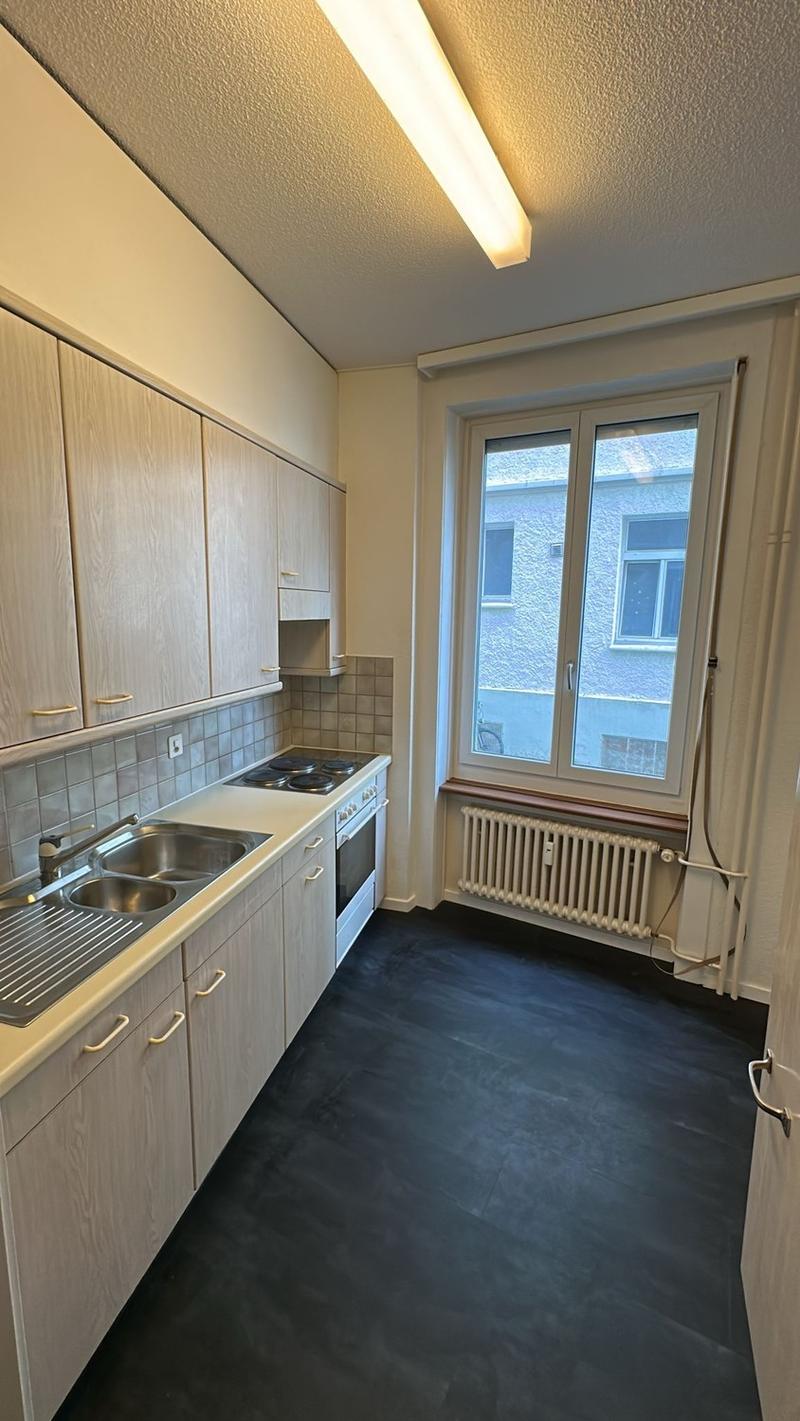 Great apartment in a quiet area, yet in the city!! (6)