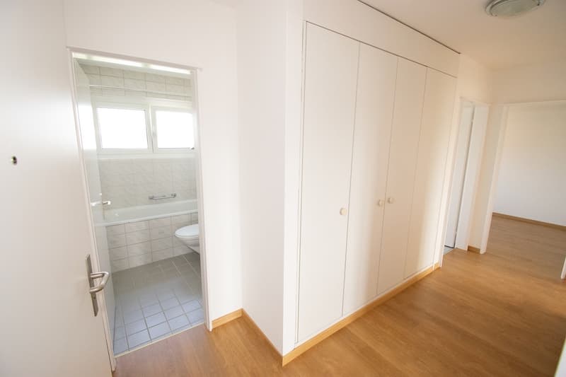 Korridor mit Einbauschrank