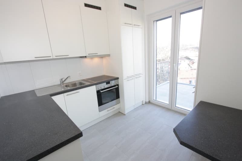 3-Bedroom Apartment for Rent in Highly Sought-After Neighborhood (2)