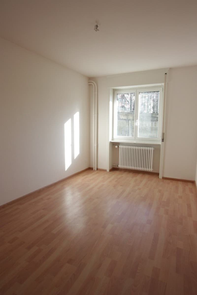 3-Bedroom Apartment for Rent in Highly Sought-After Neighborhood (5)